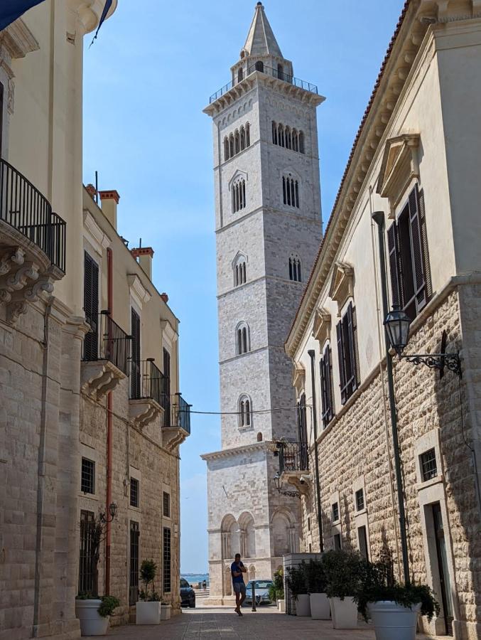Suite Duomo Trani 6 Exterior foto
