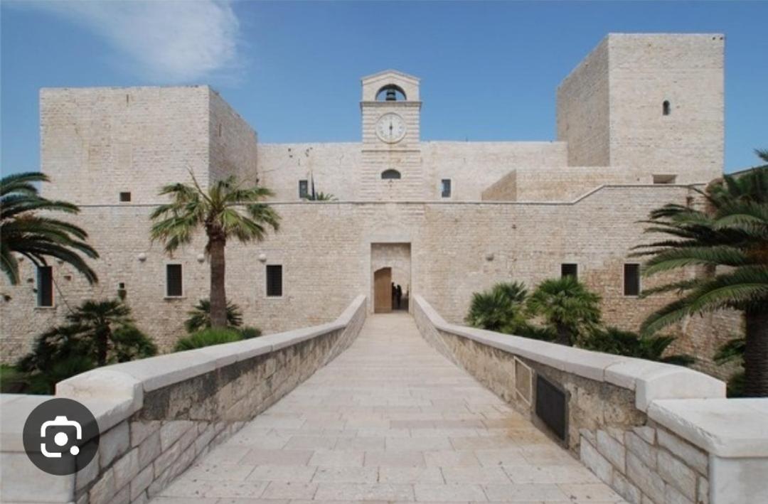 Suite Duomo Trani 6 Exterior foto